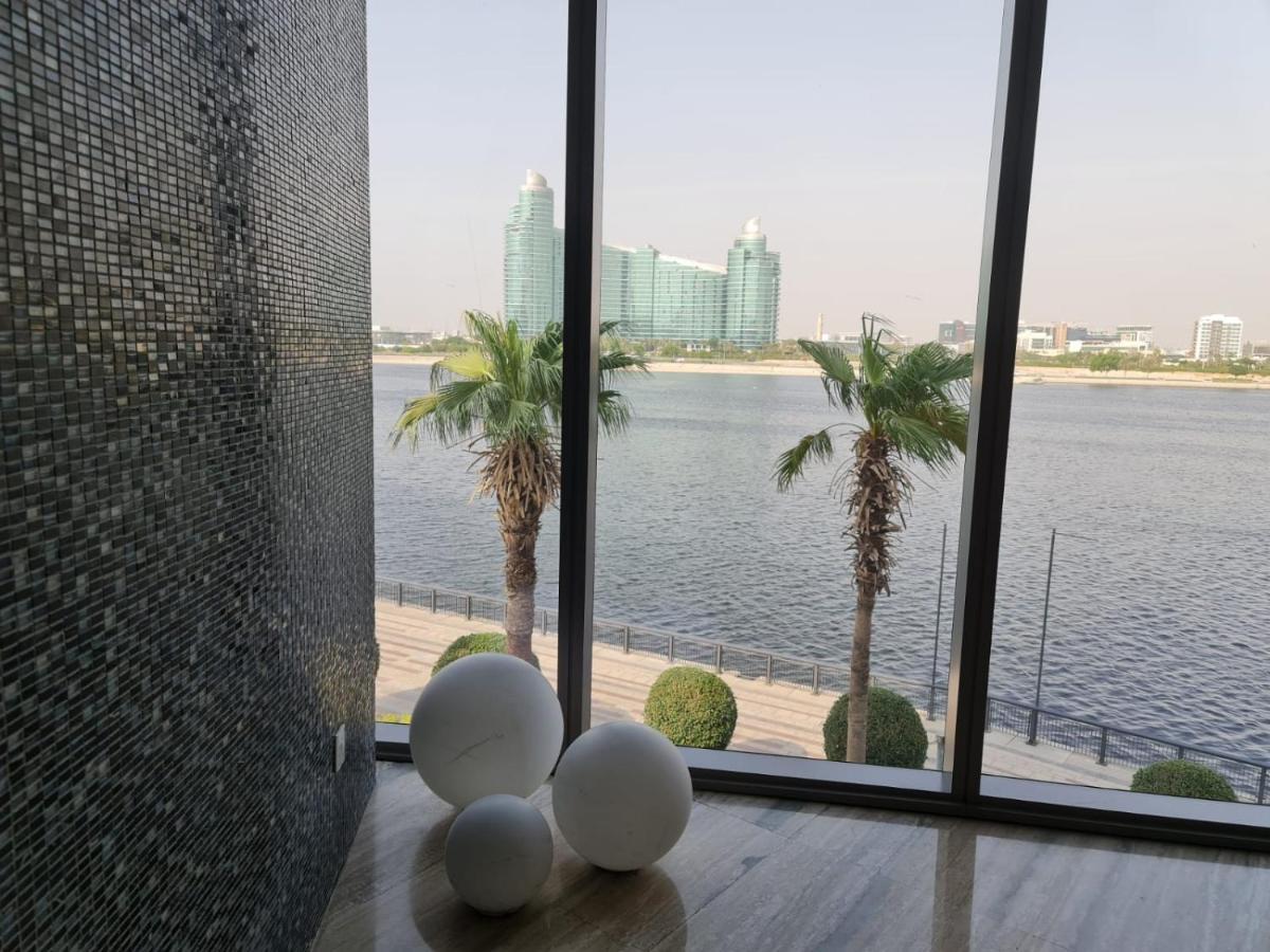 Water Views At Large Luxury One Bed Apartment Dubai Exterior photo